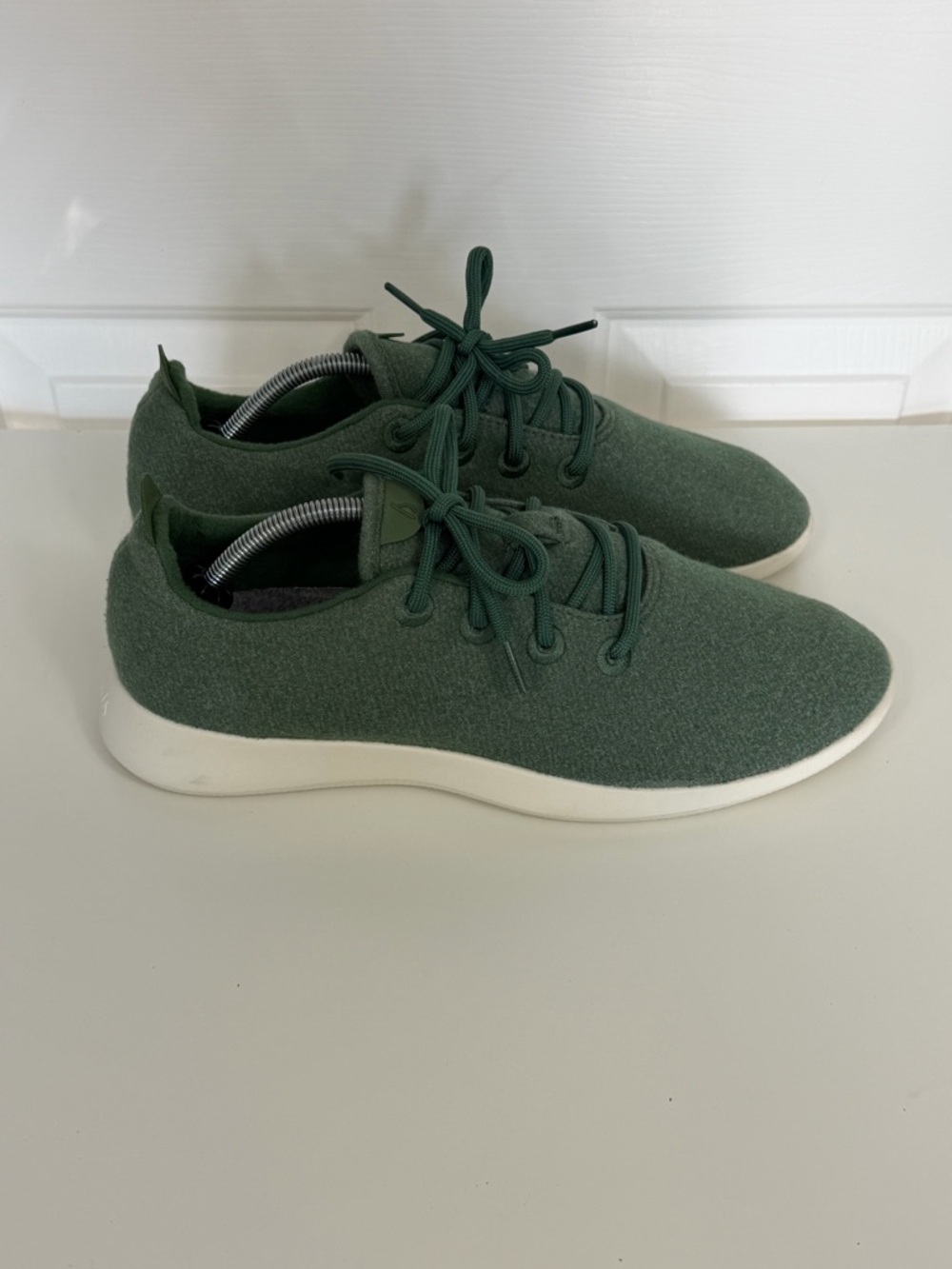 Allbirds Men’s Wool Runner Shoes  Green With White Sole sz 12